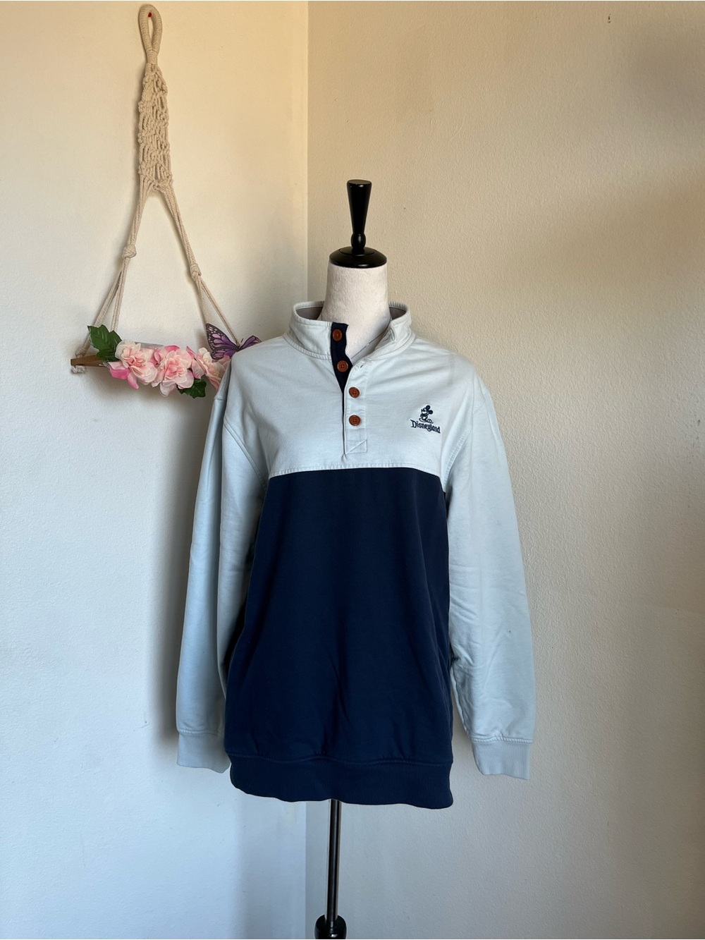 Disney Parks Quarter Zip Sweater size L